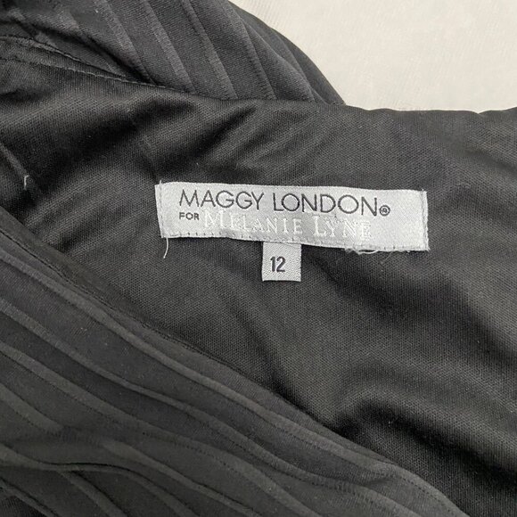 Maggy London Black Sleeveless V-Neck Bodycon Dress Size 12 Polyester & Spandex - Picture 9 of 16